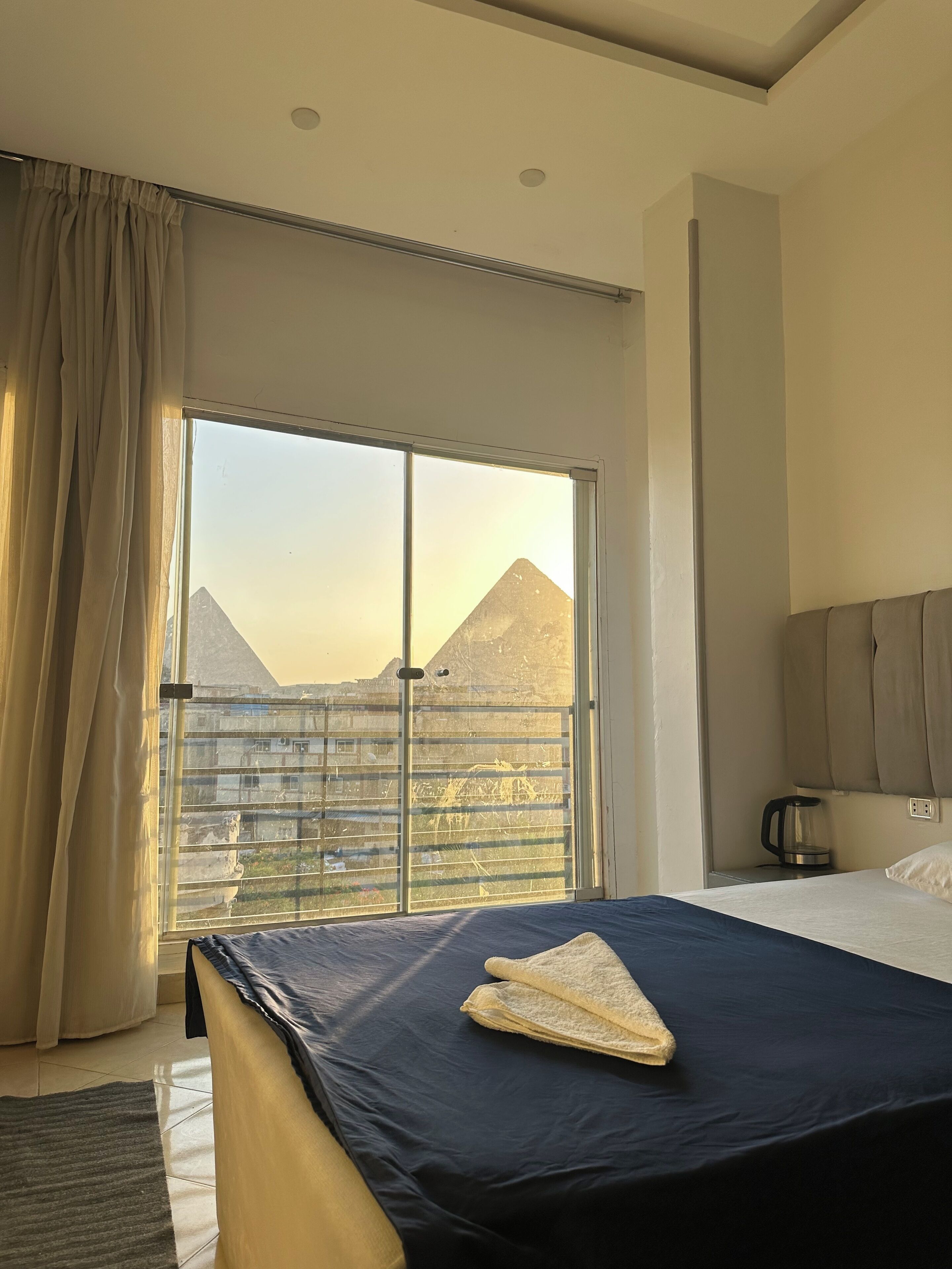 Doppelzimmer, Bergblick | Allergikerbettwaren, Zimmersafe, kostenloses WLAN