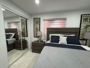 4 bedrooms, desk, iron/ironing board, free WiFi