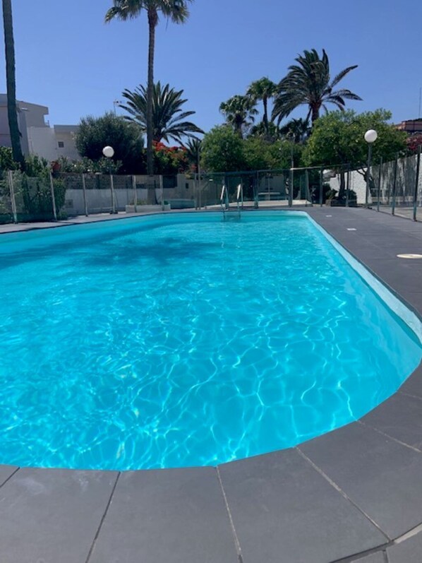 Outdoor pool - Cozy 3 bedroom detached house near San Agustin (San Bartolome de Tirajana)