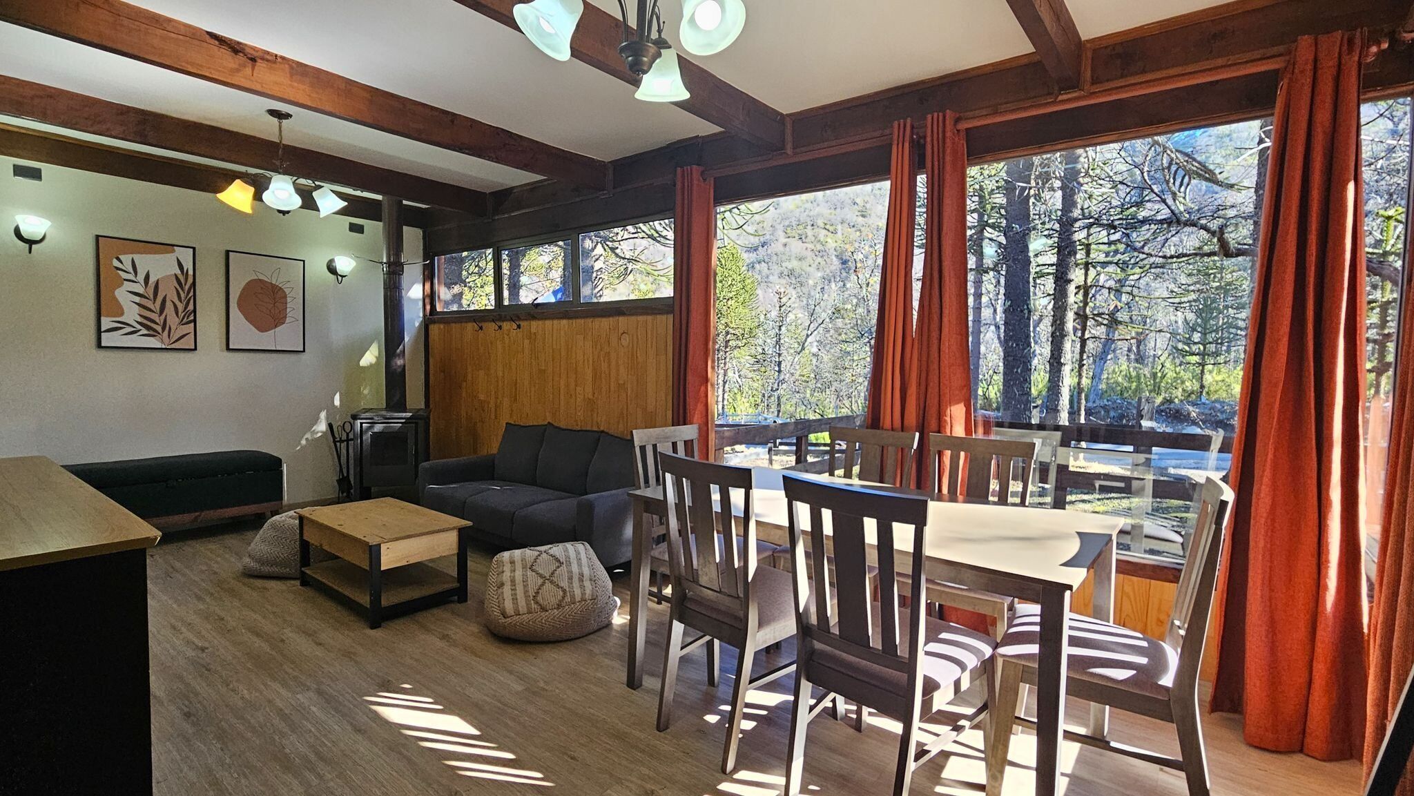 Maison Supérieure, 3 chambres | Restauration