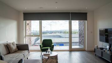 Apartment | Living area | TV