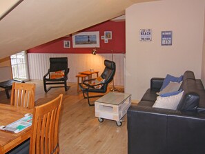 Apartment | Living area