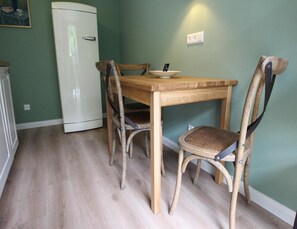 Apartment | Dining