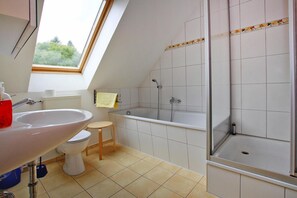 Ferienhaus | Badezimmer