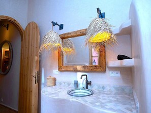 Hair dryer, towels, shampoo, toilet paper - Palais Amon (Essaouira)