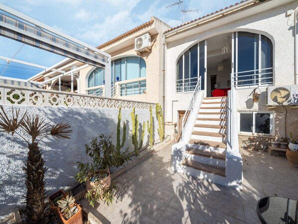 House | Exterior - Casita Nicoline: Quesada Gem (Rojales)