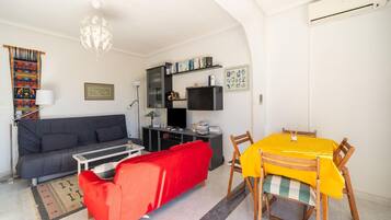 House | Dining