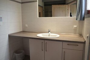 Bathroom - Ferienhaus im Ferienpark Mirow (Mirow)