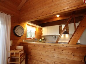 House | Private kitchen | Electric kettle, toaster, highchair