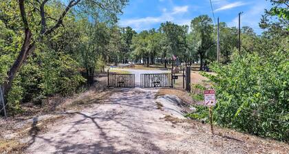 NEW! Nautical Nest (Suite 2) by The Lodges at Fossil Creek