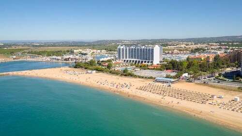VILAMOURA CLUB VILLA 1 WITH POOL by HOMING