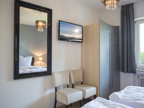 2 bedrooms, individually furnished, bed sheets - Moderne Wohnung Mitten in Winterberg mit Balkon (Winterberg)