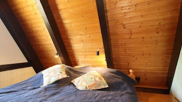 Rumah | 2 kamar tidur dan dilengkapi dengan perabotan berbeda-beda