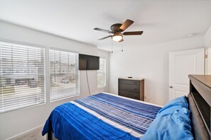 3 Schlafzimmer, Bügeleisen/Bügelbrett, WLAN, Bettwäsche