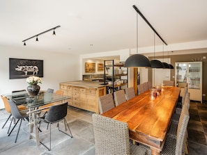 House | Dining - Villa Steps From Castle (Bouillon)
