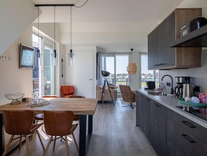 Apartment | Private kitchen | Electric kettle, toaster, cookware/dishes/utensils - Seaside Getaway, Sint-annaland (Sint-Annaland)