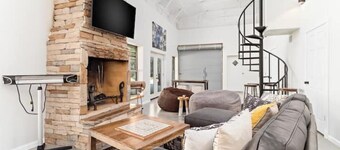 A Lucky Piece Retreat & Hunting Lodge
