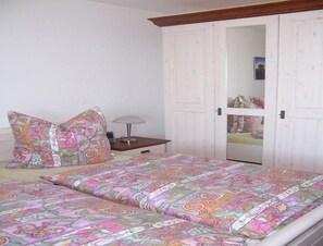 Apartment | 1 bedroom, individually furnished, bed sheets - Exklusives Appartement in Rechlin (Rechlin)