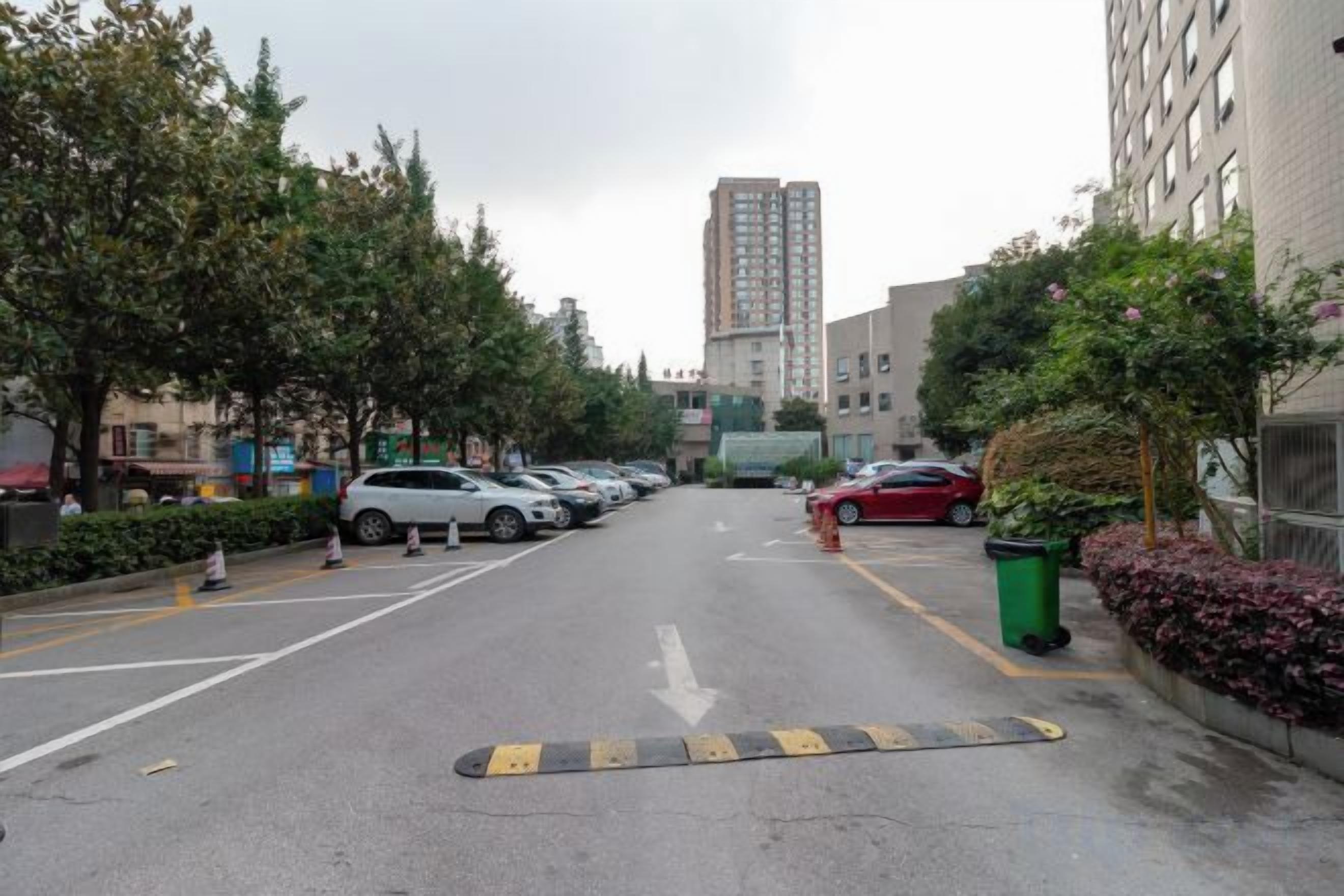 숙박 시설 구내