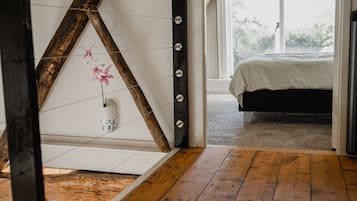 Rumah | 2 kamar tidur dan dilengkapi dengan perabotan berbeda-beda