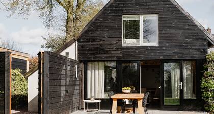 Cottage in Leenderbos Near Nature Reserve