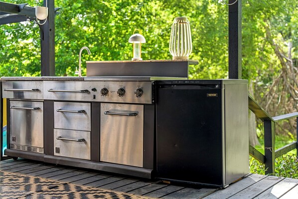 Terrace/patio - Modern 4BR House 10mins to Downtown (Austin)