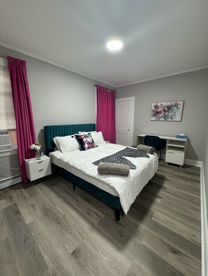 3 chambres, fer et planche à repasser, Wi-Fi, draps fournis