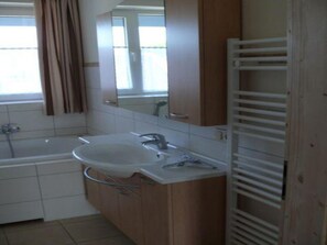 Apartment | Badezimmer | Handtücher