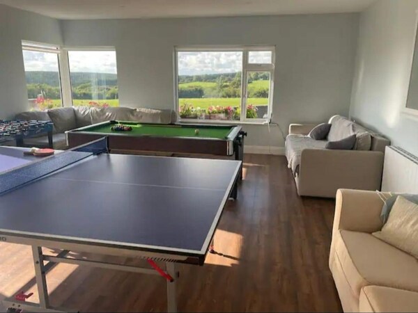 Tranquil Countryside Farmhouse Stay - Thurles