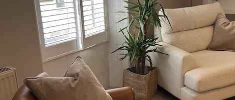 Quarto casal superior, suíte | Escrivaninha, espaço de trabalho para notebook, Wi-Fi de cortesia