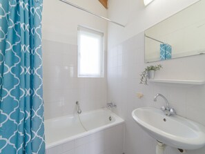 House | Bathroom - Holiday Home in Quiet Dutch Park With Garden (Wemeldinge)
