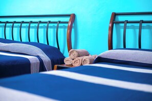 Standard Room, 2 Double Beds | Desk, laptop workspace, free WiFi, bed sheets - HOTEL POSADA DON MATIAS (Oaxaca)