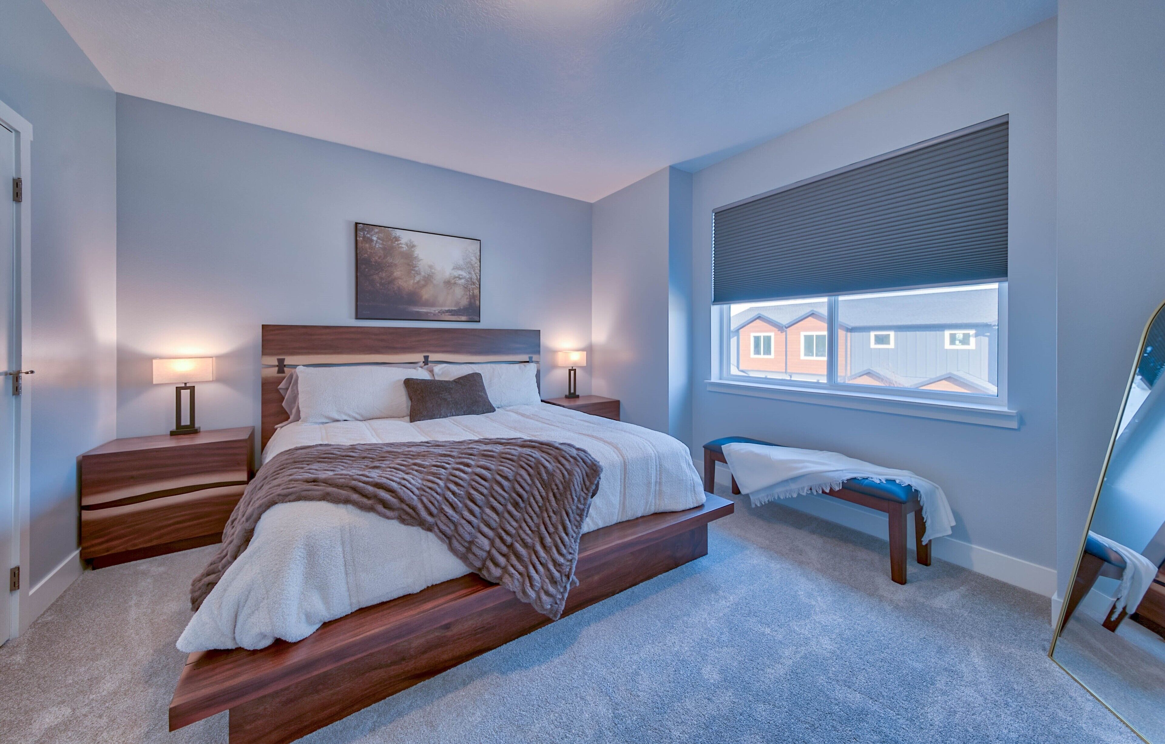 3 bedrooms, travel crib, WiFi, bed sheets