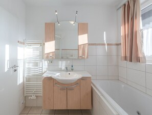 Bathroom - Exklusives Appartement in Rechlin (Rechlin)