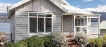Derwent River Cottage Tranquil Waterfront Living