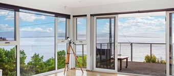 Syrrah Serenity Beachfront Bliss at Opossum Bay
