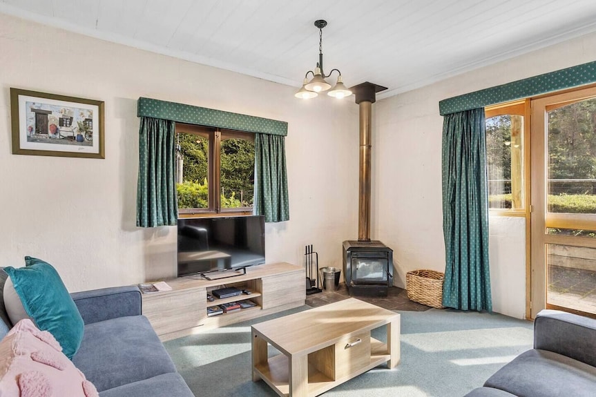 The Clocktower Serene Stay At Herons Rise Vineyard - Kettering