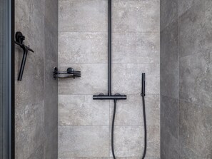 House | Bathroom