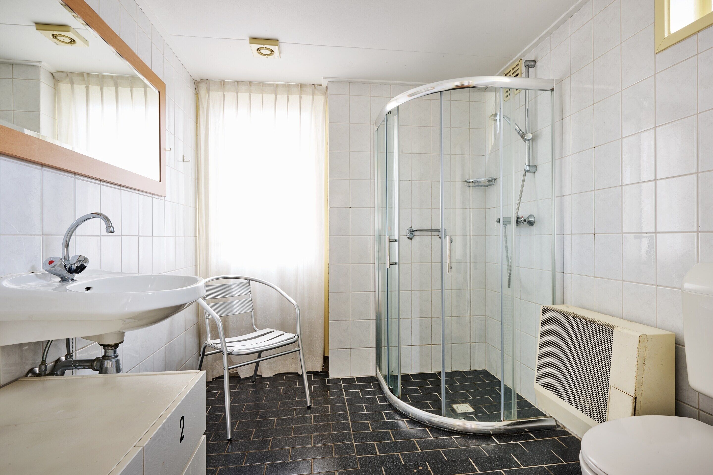 House | Bathroom
