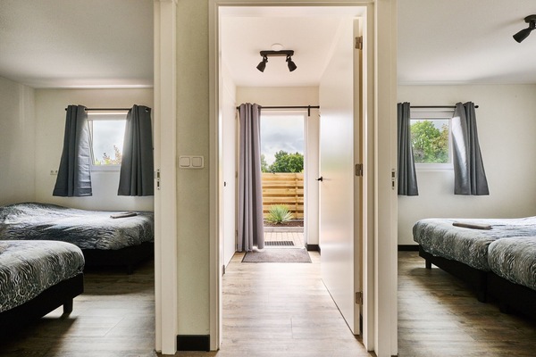 2 habitaciones, muebles diferentes y ropa de cama