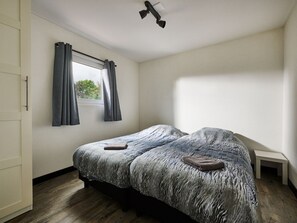 House - Stay at This Beautiful Accommodation in De Kiel (De Kiel)