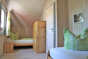 House | 3 bedrooms, individually furnished
