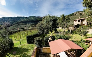 Cottage | Exterior - Spacious Cottage in Buti (Buti)