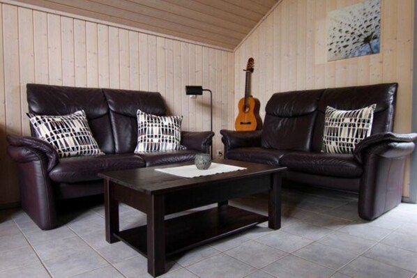 House | Living area - Exklusives Skandinavisches Ferienhaus (Mirow)