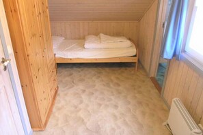 House | 3 bedrooms, individually furnished