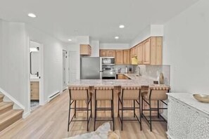 Fridge, microwave, oven, dishwasher