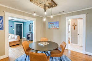 Dining - Fire Pit & Small-Town Charm: San Angelo Getaway! (San Angelo)