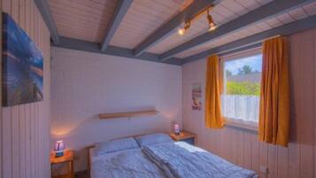 House | 3 bedrooms, individually furnished