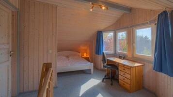 3 bedrooms, individually furnished