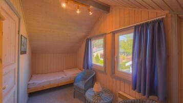 House | 3 bedrooms, individually furnished